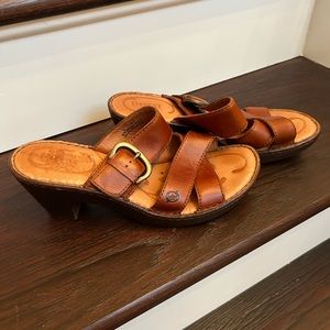Born Brown slip on Sandals, size 9/40.5 Leather with wood grain composite heel